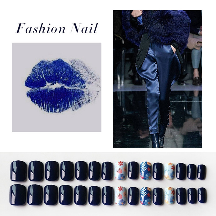 Square Navy Blue Print Nail